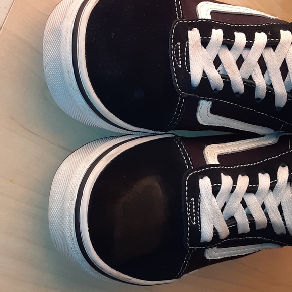 Shoes - Picture 3 of 3